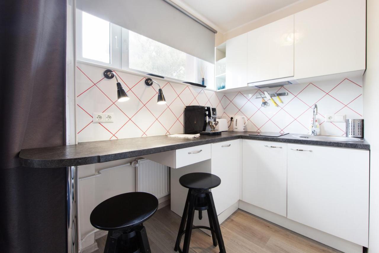 Scandinavian Style Apartment In City Center Tallinn Exterior photo